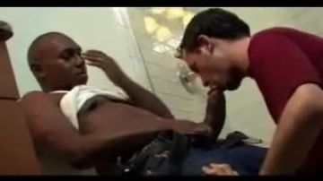 White guy loves bbc in bathroom quickie