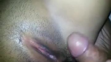 Trimmed Desi pussy close up fuck